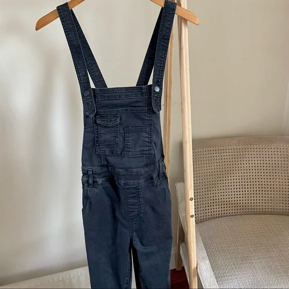 ✨SOLD✨ Free People Washed Black Denim Overalls - 26 - Picture 6 of 8
